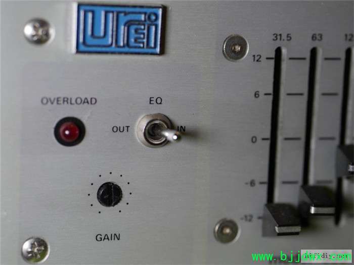 UREI 533均衡器