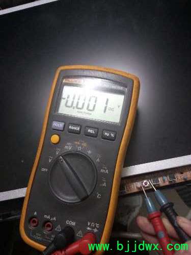 明基G915WA显示器不开机维修