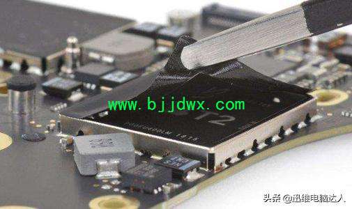 07年老寿星苹果Macbook A1811笔记本开机不显示，欲罢工先问师傅