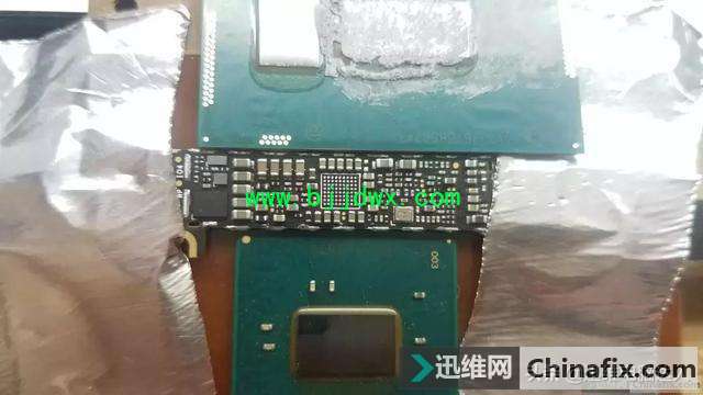 苹果A1708开机不显示，售后报价4000，差点“误杀”了一个屏幕