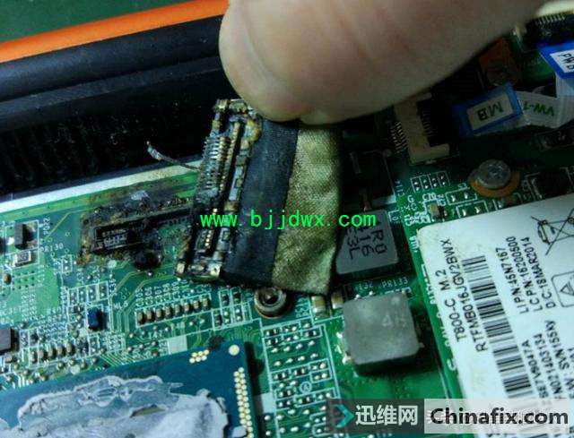 联想笔记本进水冒烟,板层穿孔,十一根飞线报废机完美复活